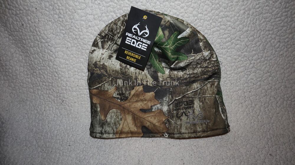 Reversible beanie